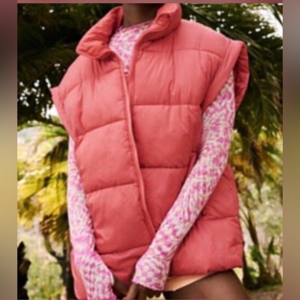 Free people Women's Coral Puffer Vest - Lightweight Quilted Sleeveless Jacket
